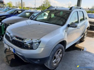 DACIA DUSTER 1.5 DCI 110 4X4 AMBIANCE // Réf : 320396