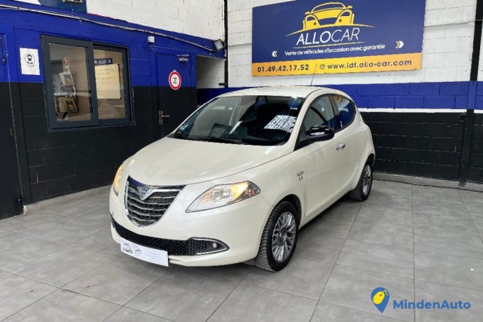 lancia-ypsilon-big-1