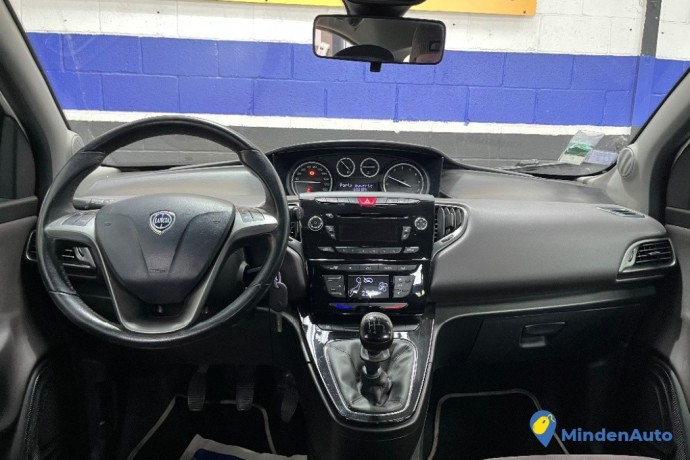 lancia-ypsilon-big-3