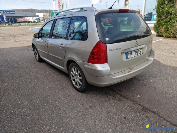 peugeot-307-2-break-16-hdi-16v-turbo-big-2