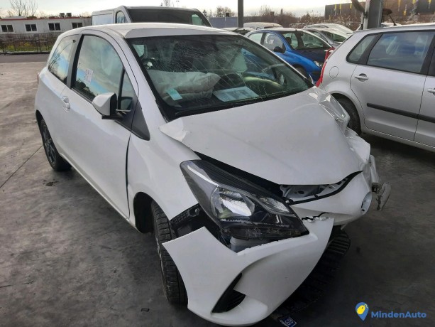 toyota-yaris-iii-10-vvt-i-72-ref-313644-big-3