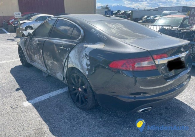 jaguar-xf1-incendie-big-2