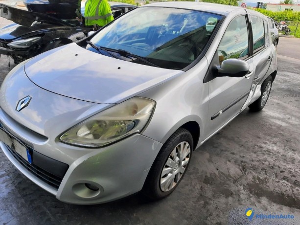 renault-clio-iii-12tce-100-expression-ref-321530-big-2
