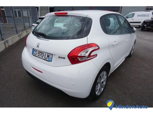 peugeot-208-1-14-hdi-8v-turbo-lp-80170-big-3