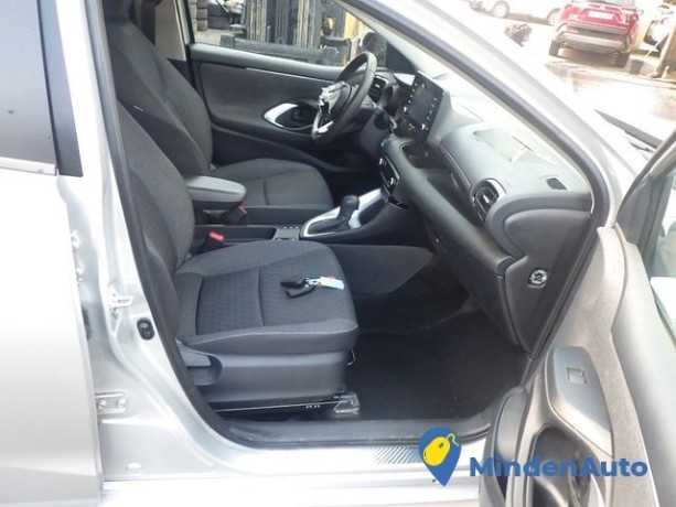 toyota-yaris-15-l-vvt-i-cvt-comfort-big-4