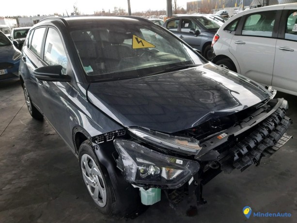 hyundai-bayon-hybrid-48v-10-t-gdi-100-initia-ref-313786-big-3