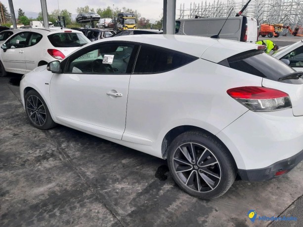 renault-megane-iii-coupe-15-dci-110-bose-ref-320292-big-1