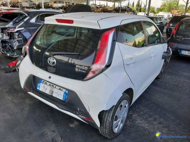 toyota-aygo-ii-10-vvt-i-69-x-play-ref-322541-big-1