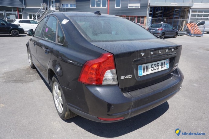 volvo-s40-ii-20d-16v-136-lp-79746-big-3