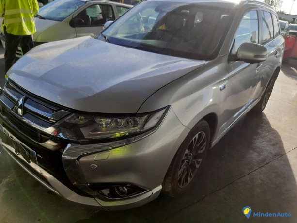 mitsubishi-outlander-iii-20-phev-hybrid-4wd-200-ref-321128-big-0