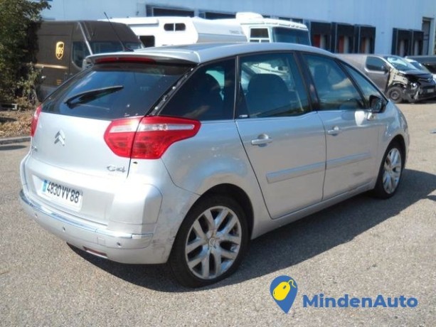 citroen-c4-picasso-20l-hdi-138-big-3