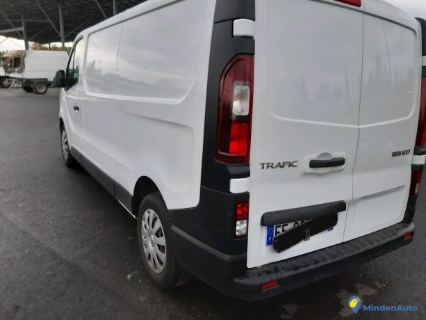 renault-trafic-iii-16-dci-95-fourgon-ref-310454-big-0