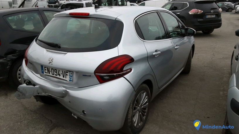 peugeot-208-en-094-vf-big-2