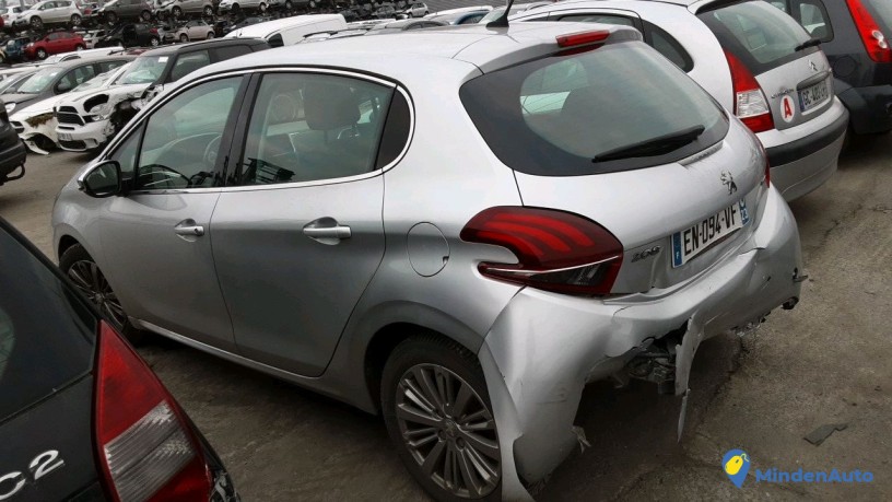 peugeot-208-en-094-vf-big-3