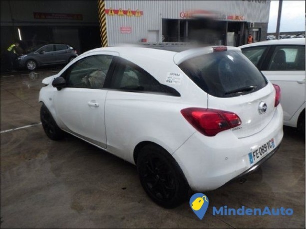 opel-corsa-14-turbo-101cv-big-2