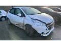 peugeot-208-1-phase-1-small-1