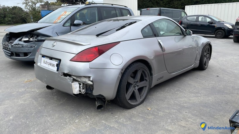 nissan-350-z-coupe-reference-du-vehicule-11792174-big-3