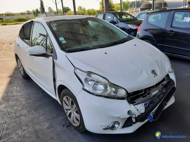 peugeot-208-14-hdi-68-ref-328801-big-3