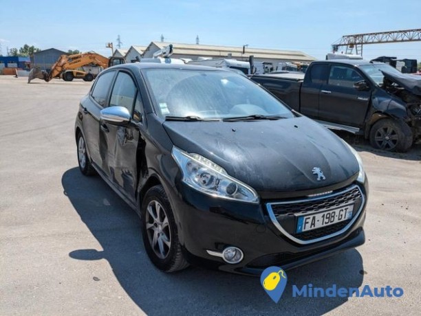 peugeot-208-12-12v-style-big-1