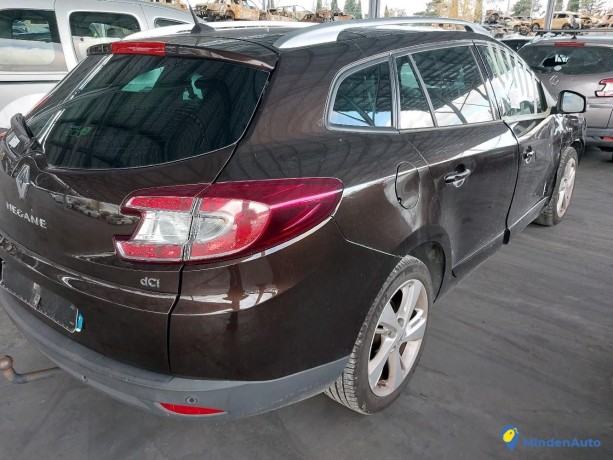 renault-megane-estate-15-dci-110-bose-ref-335790-big-3