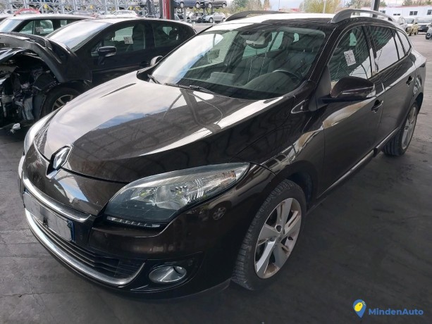 renault-megane-estate-15-dci-110-bose-ref-335790-big-0