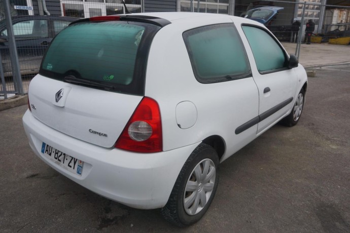 renault-clio-2-campus-big-7