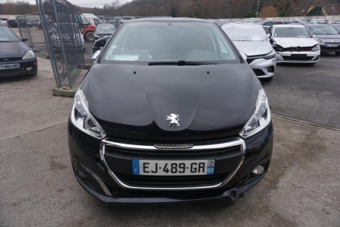 peugeot-208-1-big-11