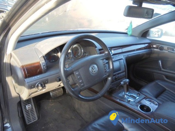 volkswagen-phaeton-60i-450-w12-ep085-big-4