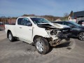 toyota-hilux-5-small-5