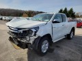 toyota-hilux-5-small-9