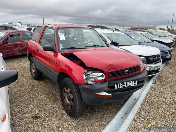 toyota-rav-4-20i-130-big-3