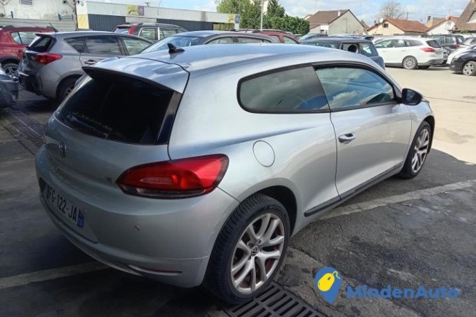 volkswagen-scirocco-14-tsi-160cv-c2-big-3