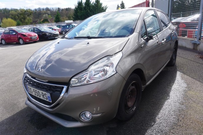 peugeot-208-1-big-10