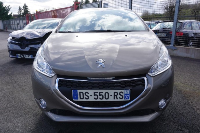 peugeot-208-1-big-16