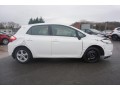 toyota-auris-1-small-10