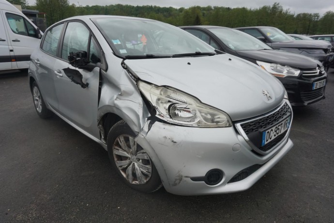 peugeot-208-1-big-12