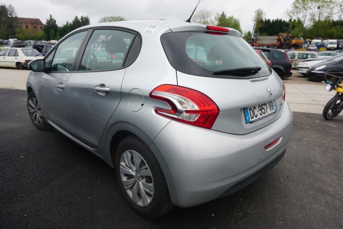 peugeot-208-1-big-8