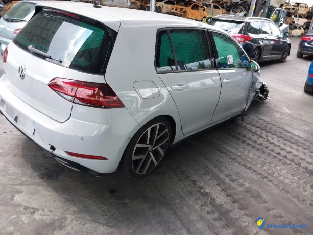 volkswagen-golf-vii-2-15-tsi-150-dsg7-essence-big-2