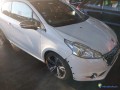 peugeot-208-16thp-200-gti-essence-small-2