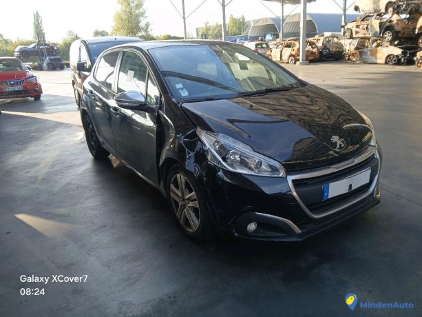 peugeot-208-2-12i-12v-83-essence-big-2