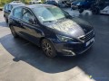 peugeot-308-ii-12-puretech-130-allure-essence-small-2