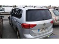 volkswagen-touran-ec-275-se-small-3