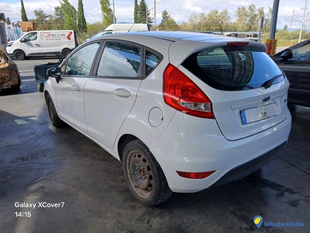 ford-fiesta-vi-16-tdci-95-gazole-big-1