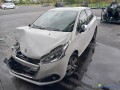 peugeot-208-12i-puretech-82-style-essence-small-2