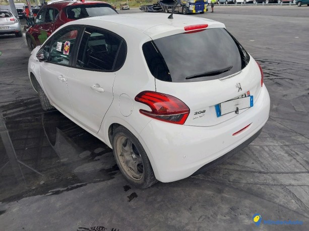 peugeot-208-12i-puretech-82-style-essence-big-0