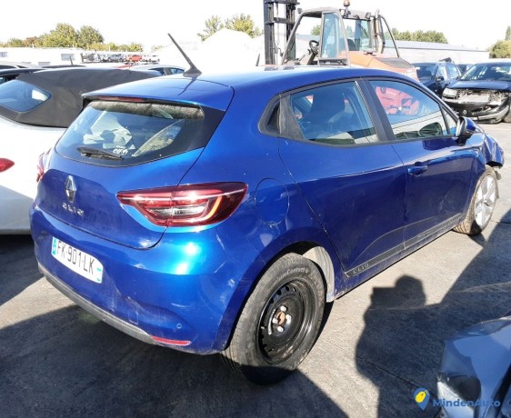 renault-clio-fk-901-lk-big-3