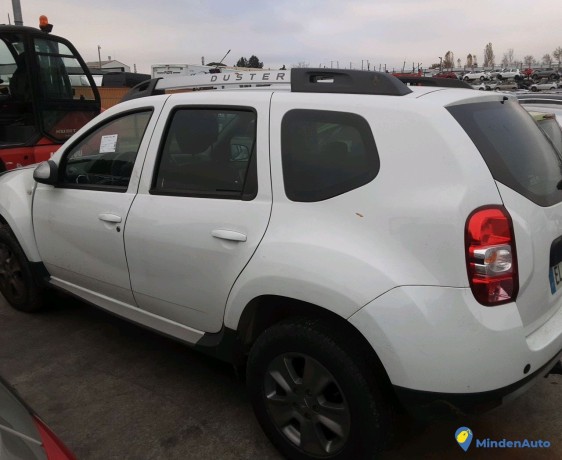 dacia-duster-el-165-mg-big-3