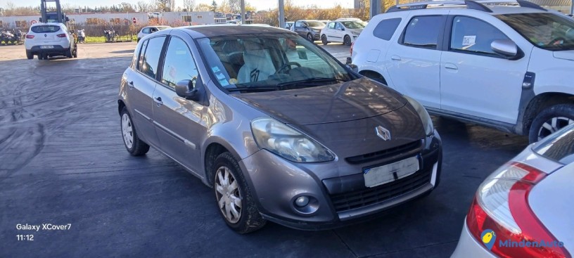 renault-clio-iii-2-15-dci-70-gazole-big-1