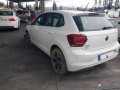 volkswagen-polo-vi-10-tsi-95-essence-small-0