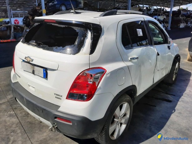 chevrolet-trax-14-turbo-140-4x4-lt-ref-320518-big-3